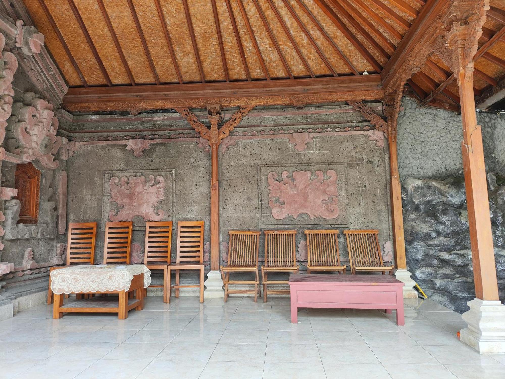 Ega S Hostel Batununggul Exteriör bild